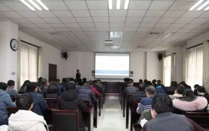 臣通智庫內(nèi)訓走入西安兵器工業(yè)科技產(chǎn)業(yè)基地