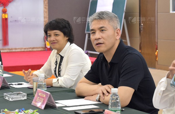 臣通與大華集團簽署戰(zhàn)略合作協(xié)議 臣通與大華集團簽署戰(zhàn)略合作協(xié)議